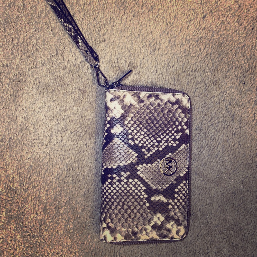 Brand new Michael kors wallet